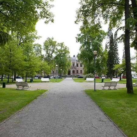 Maaherrankatu, Ilmainen Kadunvarsipysaekoeinti * Куопио