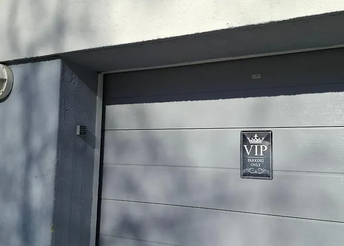 Maaherrankatu, Ilmainen Kadunvarsipysaekoeinti Lägenhet *